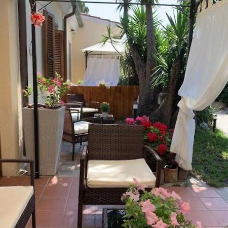 Brezza Di Mare Bed and Breakfast San Teodoro  Εξωτερικό φωτογραφία